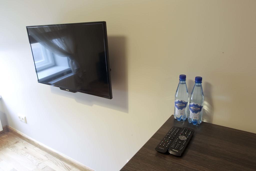 Meness Apartamenti Cesis Exterior photo